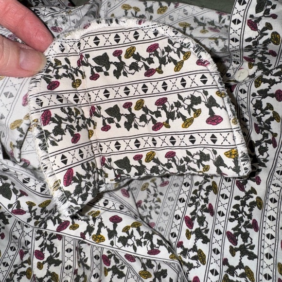 Prides Landing vintage Patterned Button-Up floral Shirt. Size MP. GUC - Picture 8 of 14